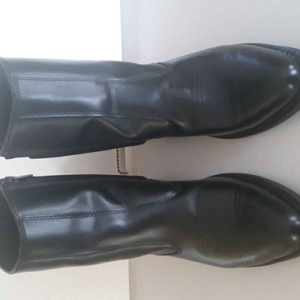 Laredo side zip boots